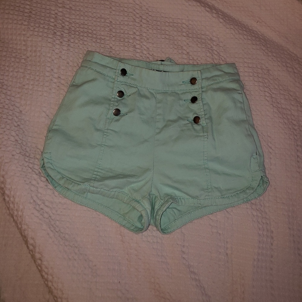 BDG URBAN OUTFITTERS • AQUA BLUE SHORTS